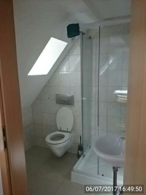 Biberach-Riss-Zimmer-Frei, Einzel-Zimmer Bad Kueche Birkenhard Exterior photo