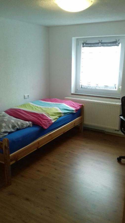 Biberach-Riss-Zimmer-Frei, Einzel-Zimmer Bad Kueche Birkenhard Room photo